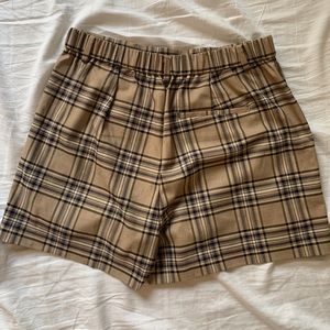 Uniqlo plaid shorts